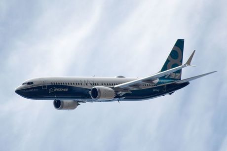 Boeing_737-8_MAX_N8704Q_(27946580010)_(rotated).jpg