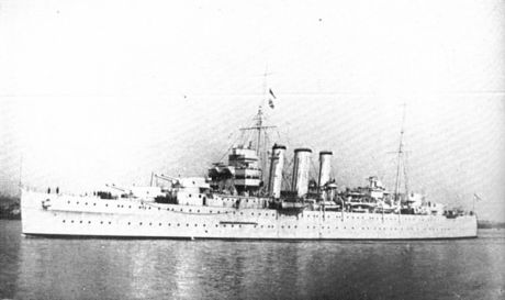 HMS_Sussex_(Warships_To-day,_1936).jpg