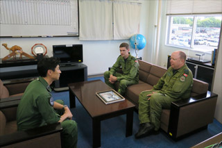 img04.jpg